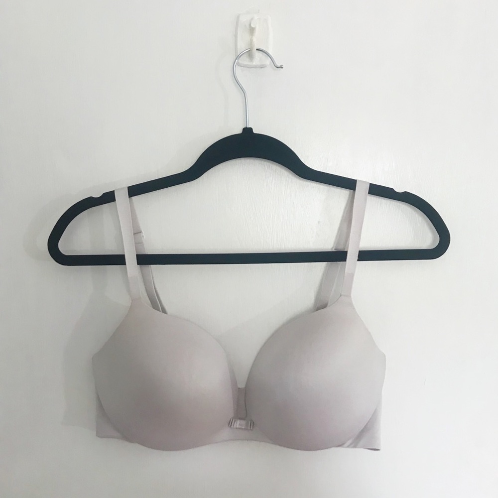 3 STAPLE Victoria’s Secret bras👙🌟 - Picture 5 of 6